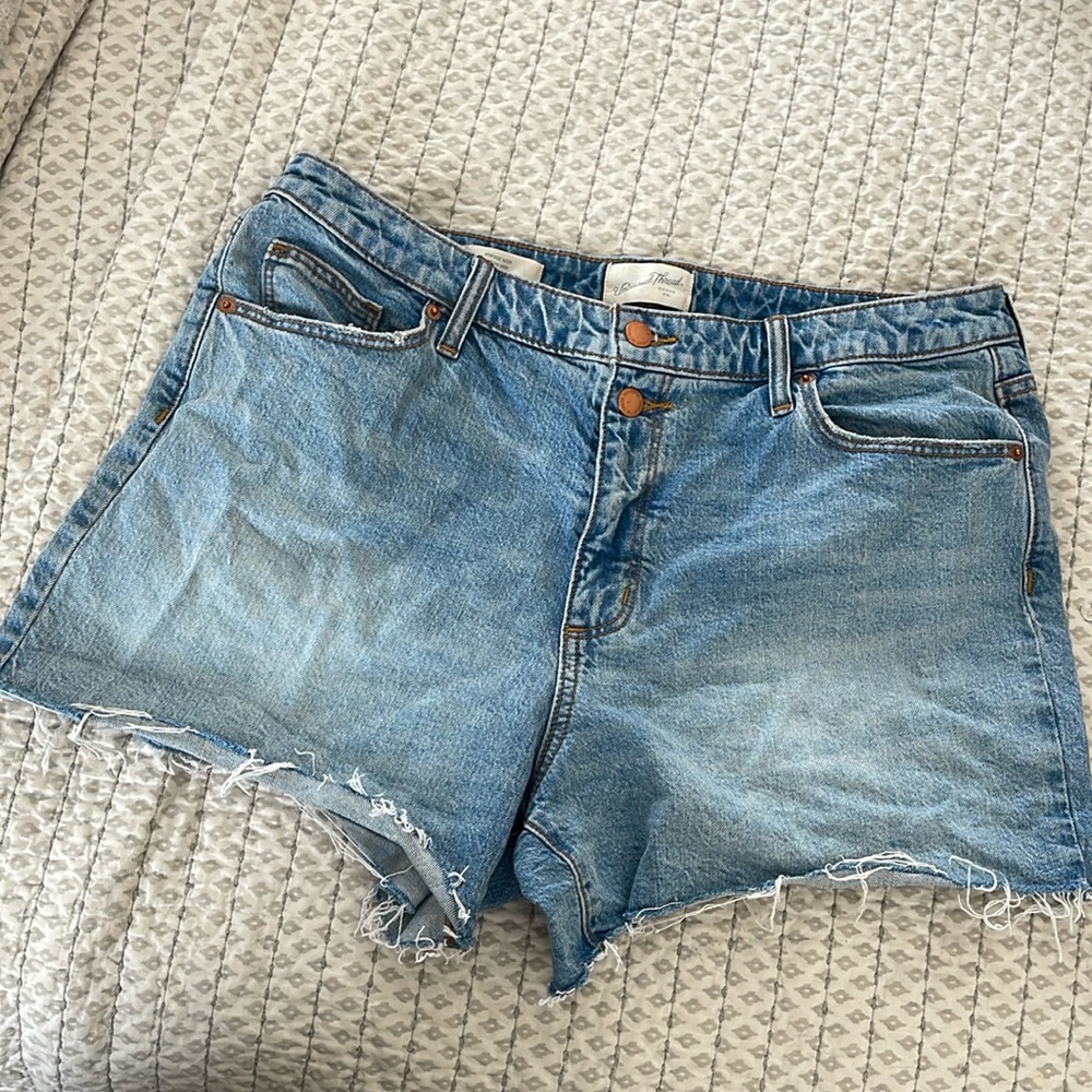 Universal thread shorts vintage midi